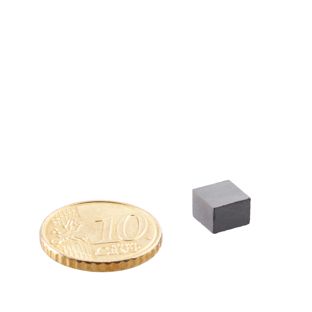 Imanes cuadrados de ferrita, Y35 7 x 7 mm | 5 mm