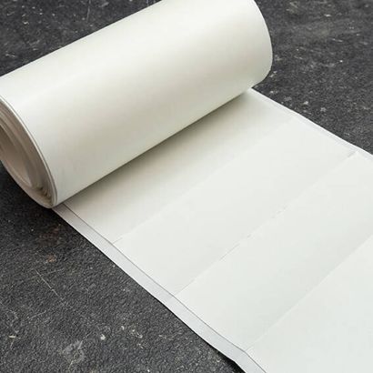 Tiras adhesivas de PET de doble cara, segmentadas, muy fuerte/muy fuerte embaladas de a 100 unidades | 40 x 110 mm