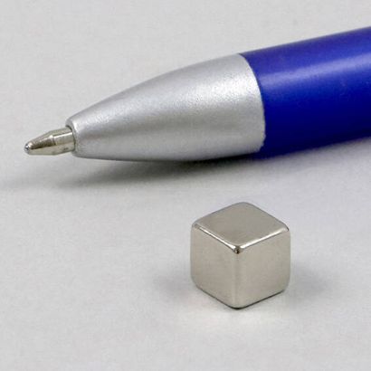 Imanes con forma de dado de neodimio, niquelados 7 x 7 x 7 mm