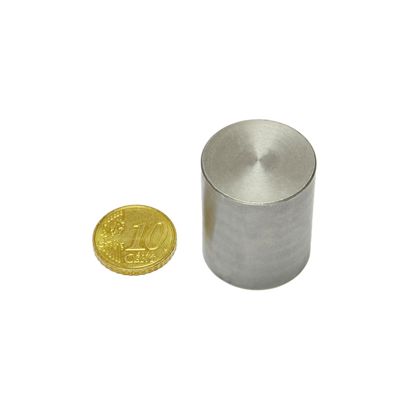 Bases magnéticas cilíndricas de AlNiCo con carcasa lisa 25 mm