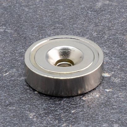 Imán de base con perforación y hundimiento, neodimio 25 mm | niquelado  | 19 kg