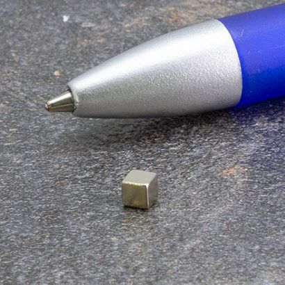 Imanes con forma de dado de neodimio, niquelados 3 x 3 x 3 mm 